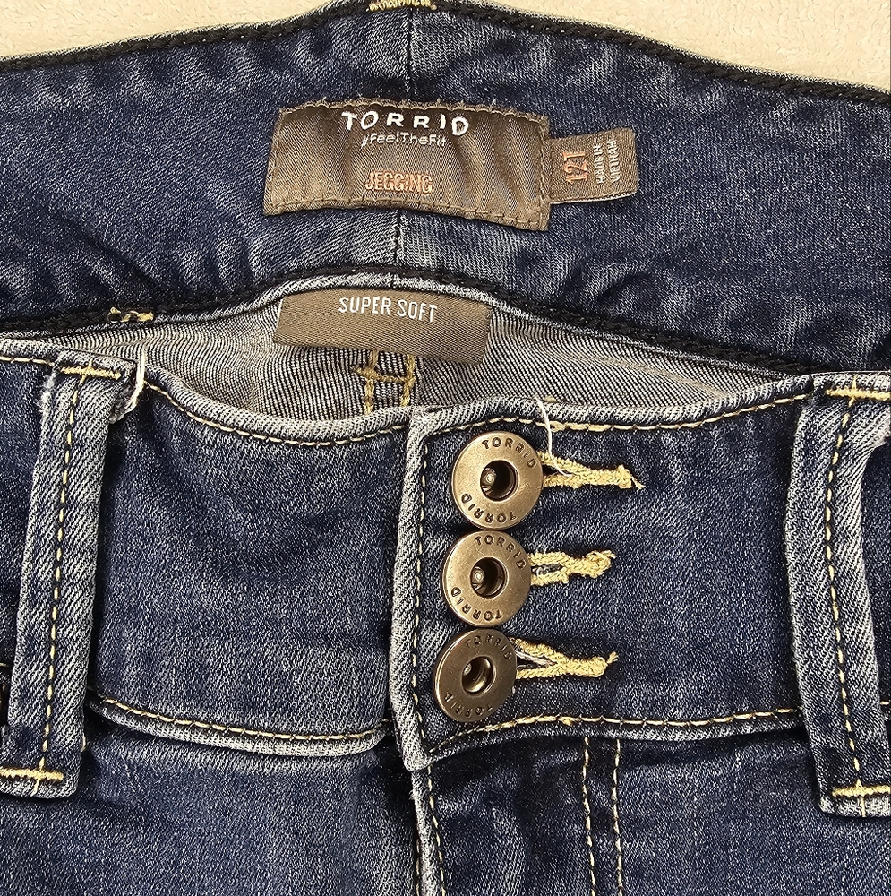 Torrid Super Soft Denim Jeggings 12T